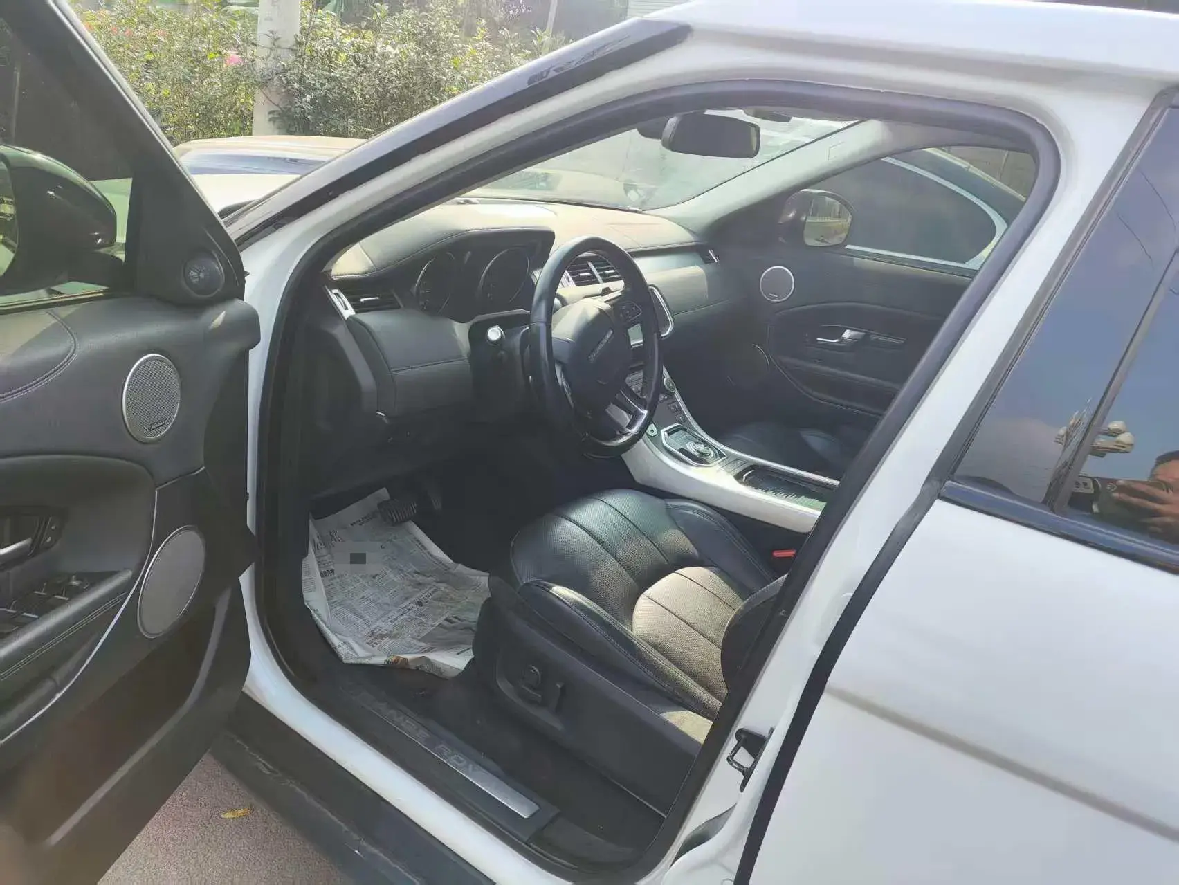 2018 LAND ROVER thumbnail 2