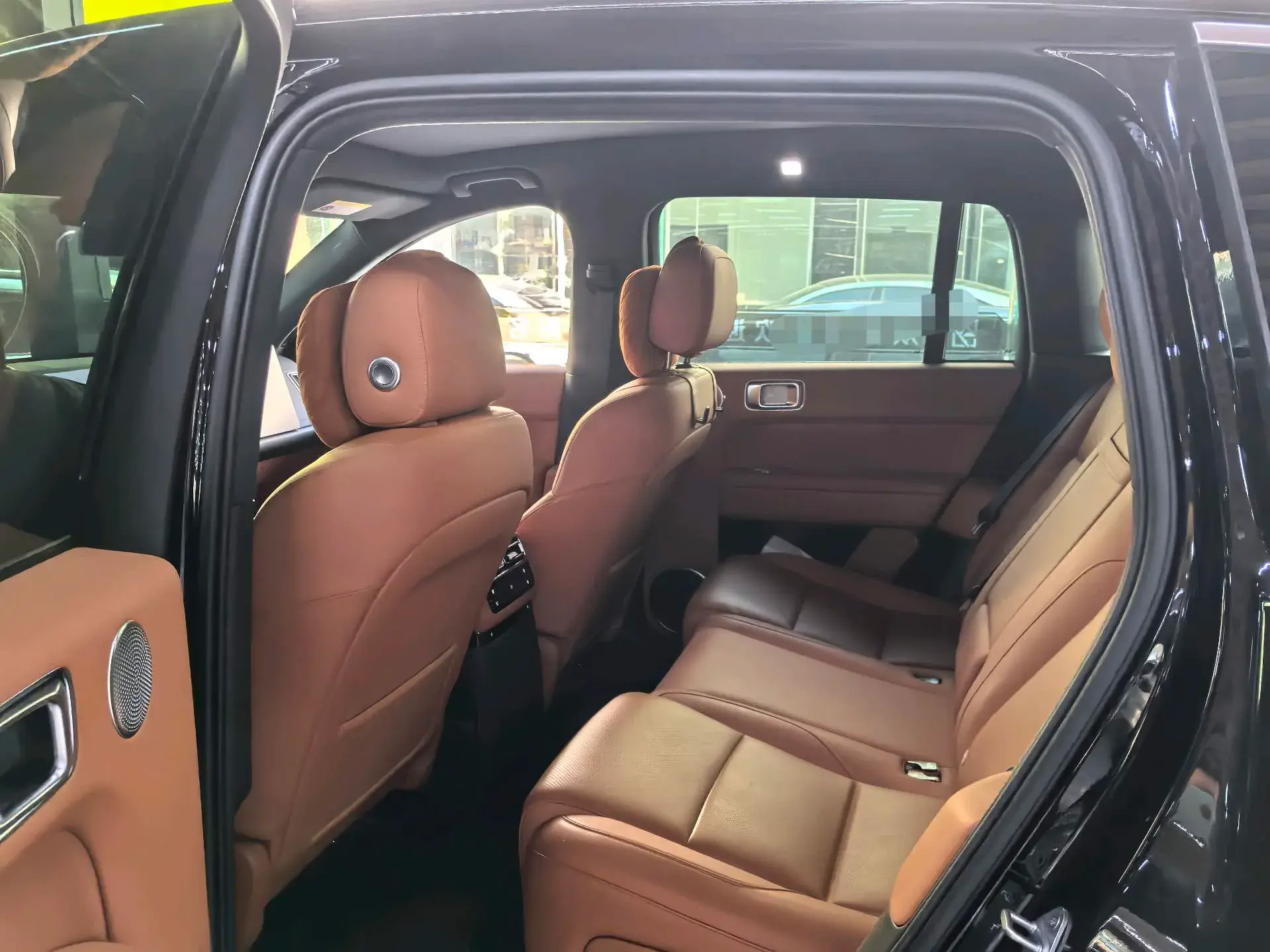 2024 LI L6 thumbnail 3