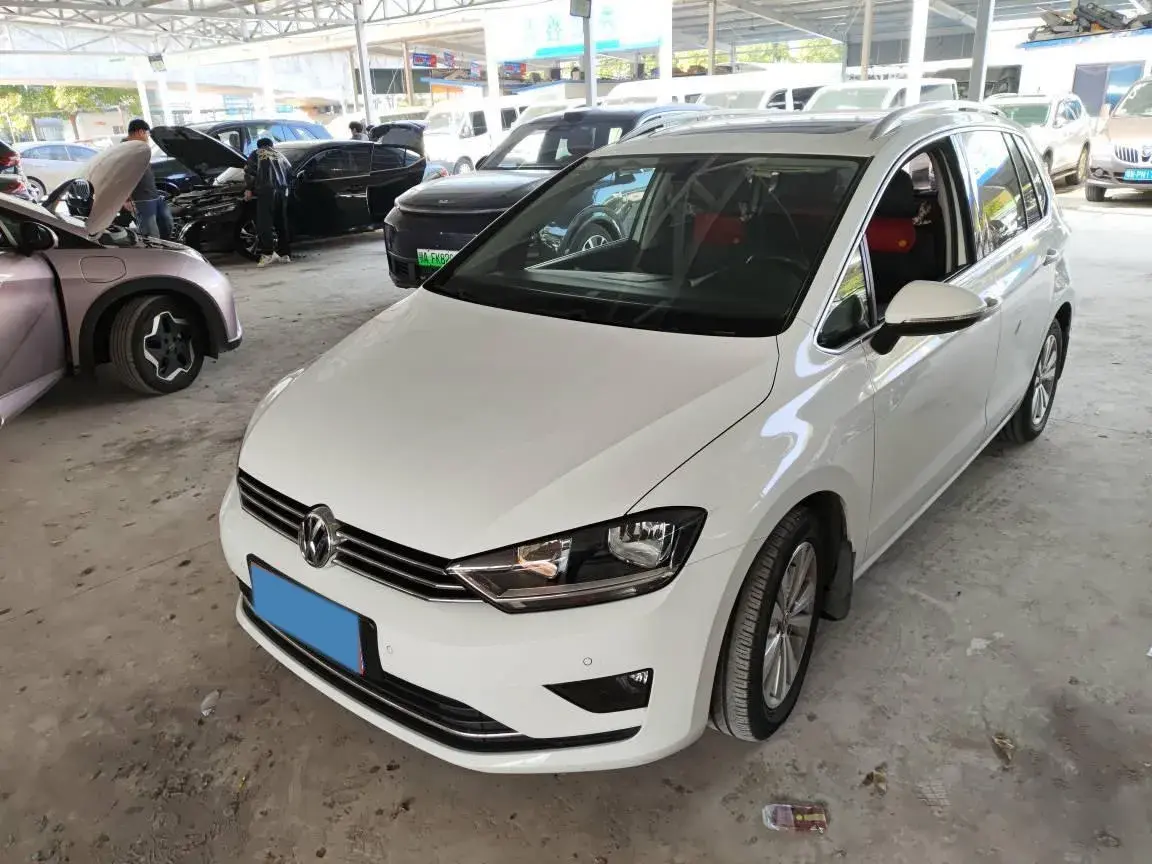 2018 Volkswagen Golf Sportsvan 1.4T 131HP L4 7DCT