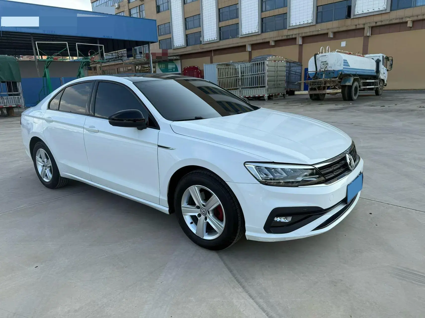 2019 VOLKSWAGEN LAMANDO thumbnail 3
