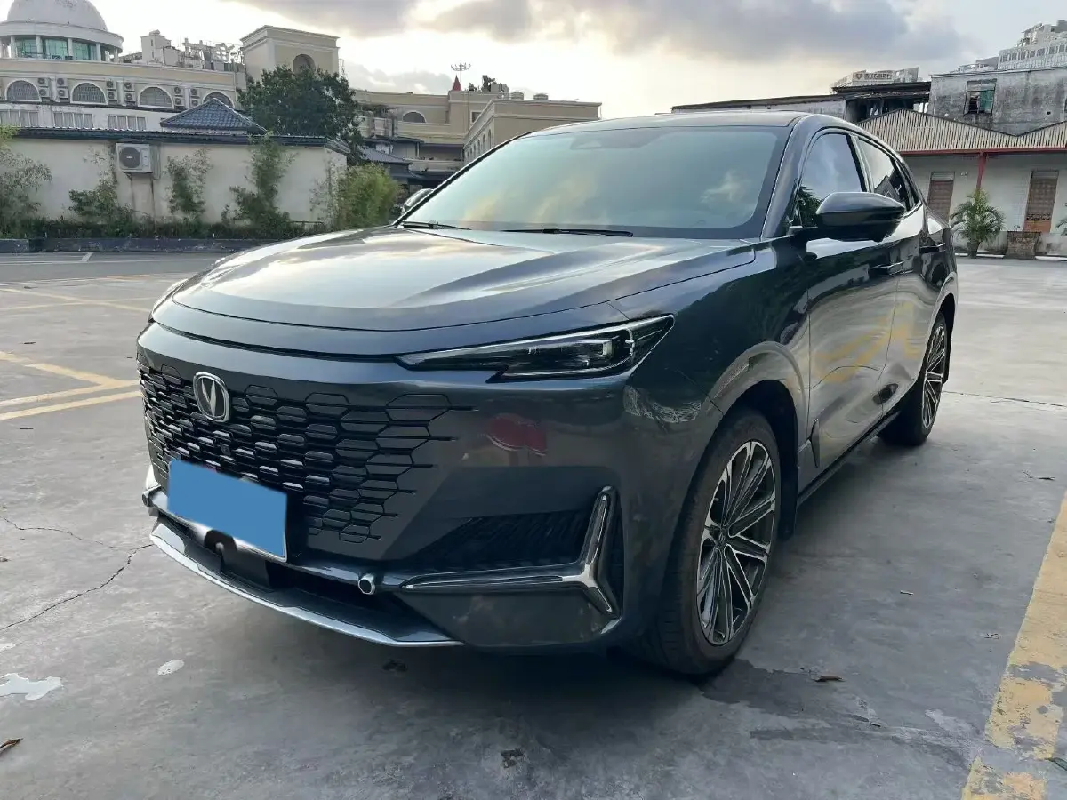 2022 ChangAn UNI-K iDD 1.5T 170HP L4 6TCT PHEV 30.74KWH