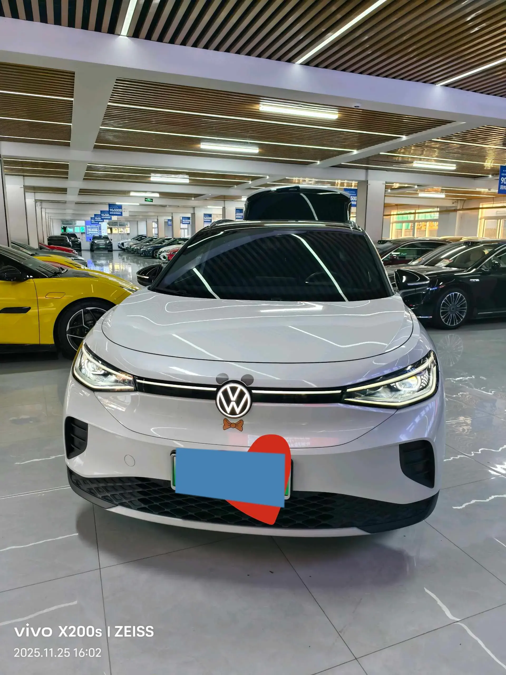 2022 VOLKSWAGEN ID.4 thumbnail 2