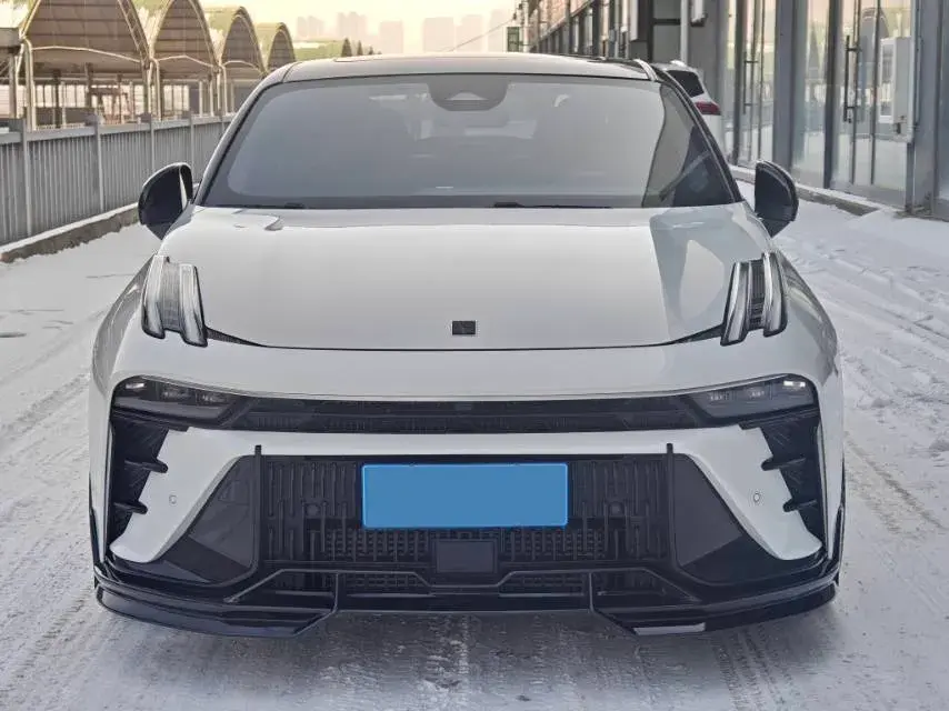 2023 LYNK&CO 03 thumbnail 2