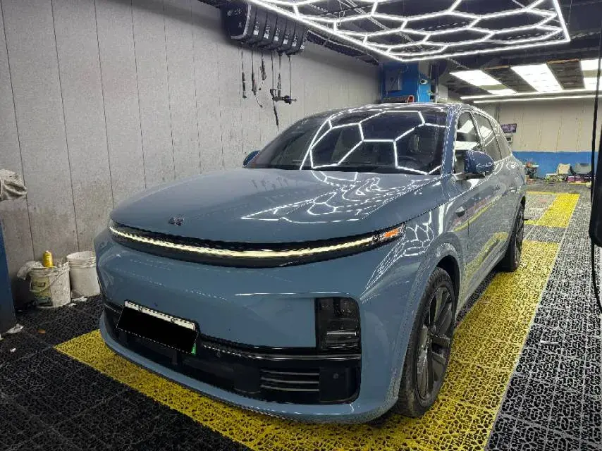 2023 LI L7 view 1