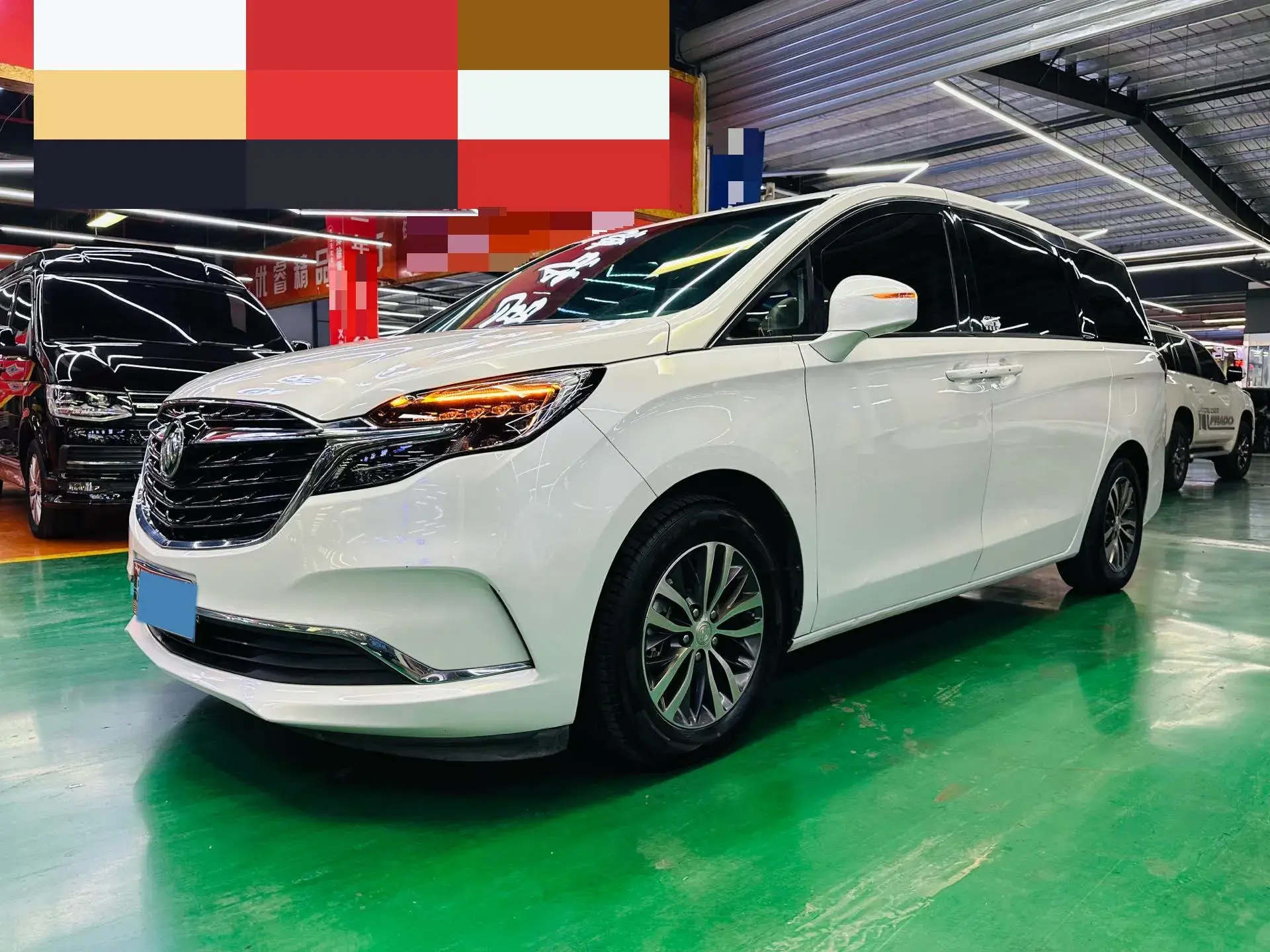 2020 BUICK GL8 view 1