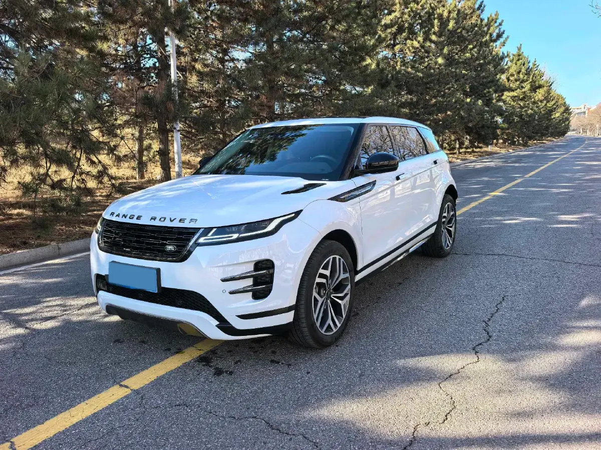 2024 Land Rover Range Rover Evoque 2.0T 249HP L4 9AT