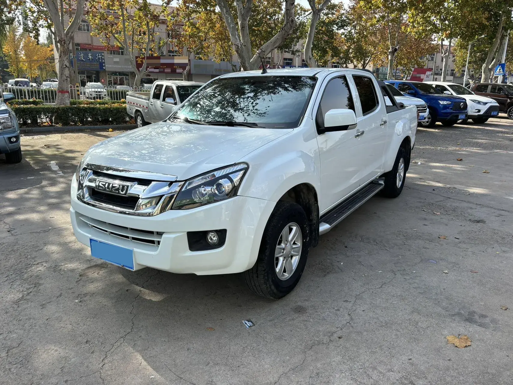 2018 ISUZU LINGTUO view 1