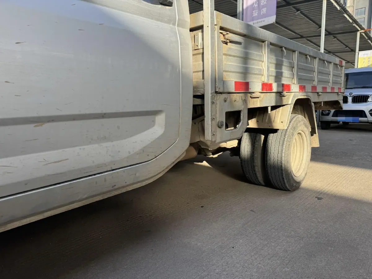 2022 WuLing RongGuang New Truck 1.8L 125HP L4 5MT,autocango,china used car exporter,china ev exporter,chinese used car exporter,chinese used ev exporter