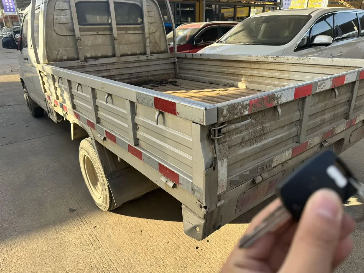 2022 WuLing RongGuang New Truck 1.8L 125HP L4 5MT,autocango,china used car exporter,china ev exporter,chinese used car exporter,chinese used ev exporter