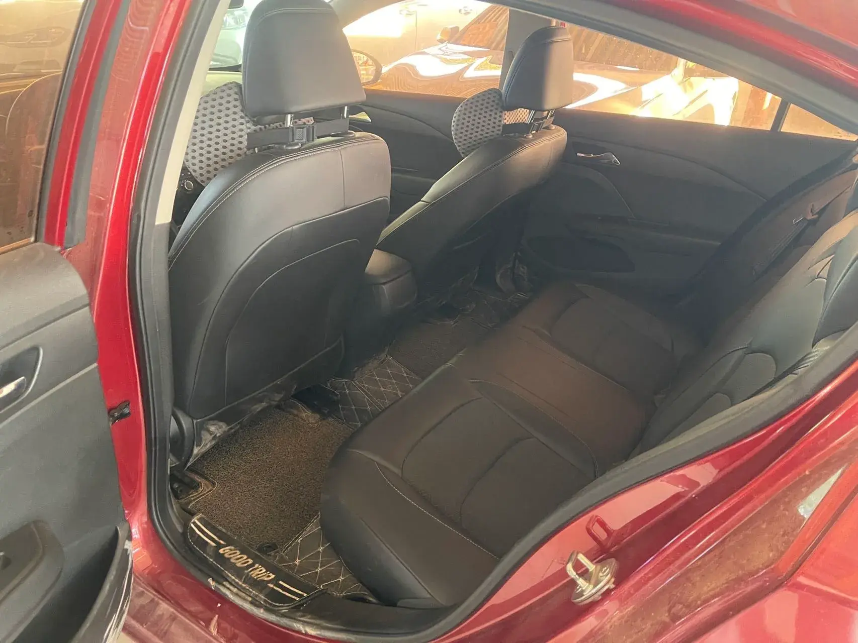 2016 CHEVROLET CAVALIER thumbnail 4