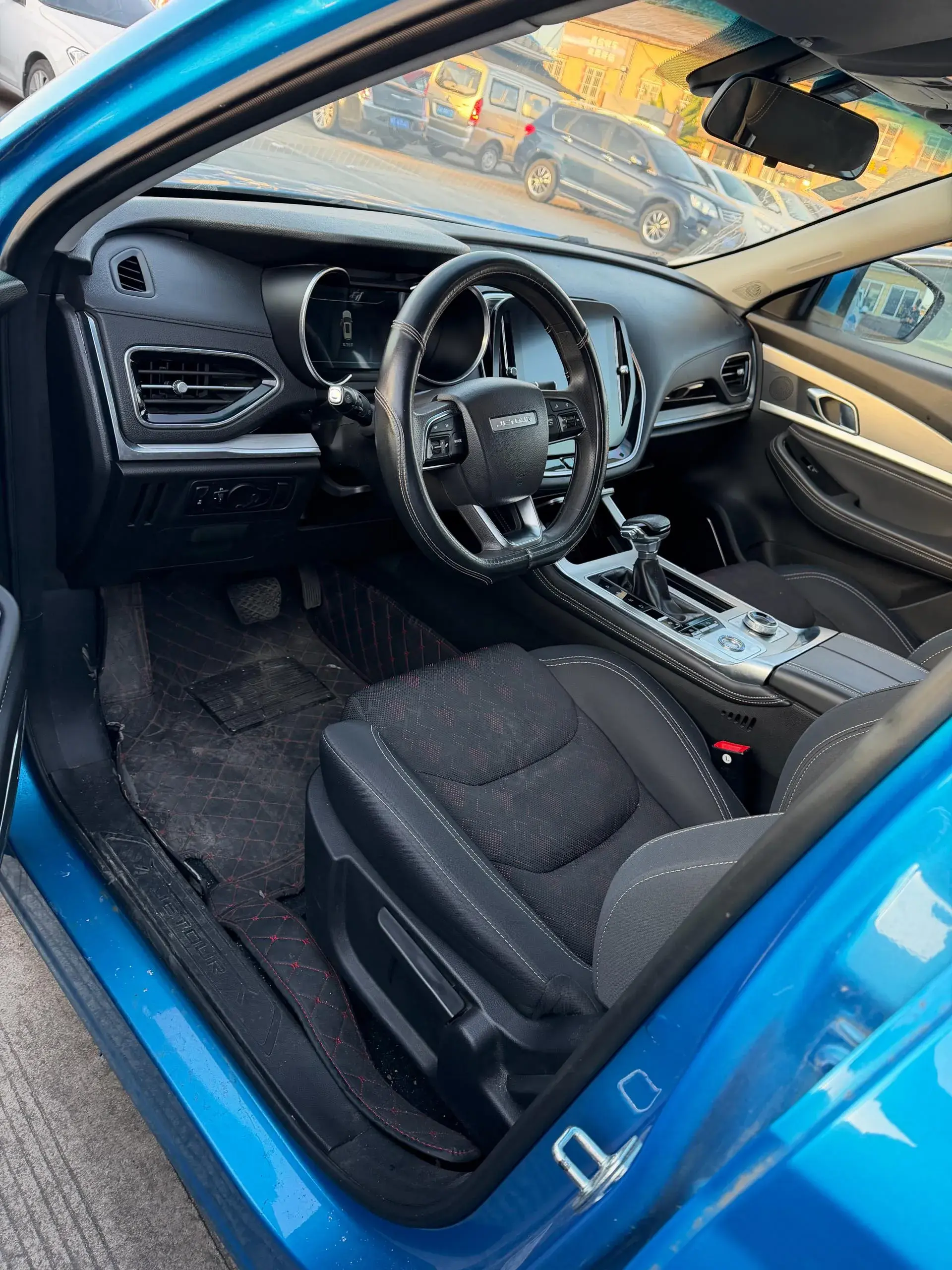 2020 JETOUR X70 thumbnail 4