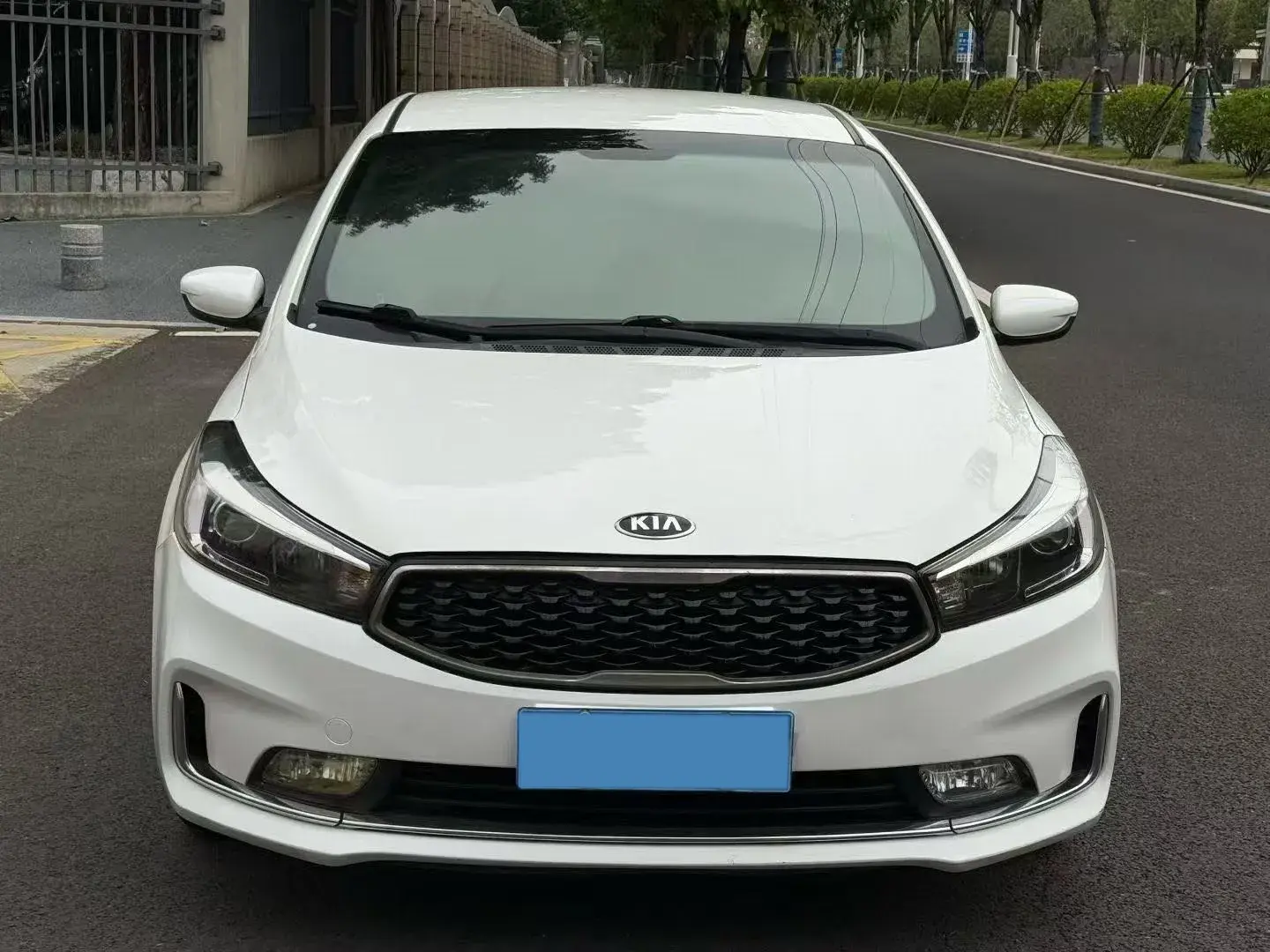 2017 KIA K3 thumbnail 2