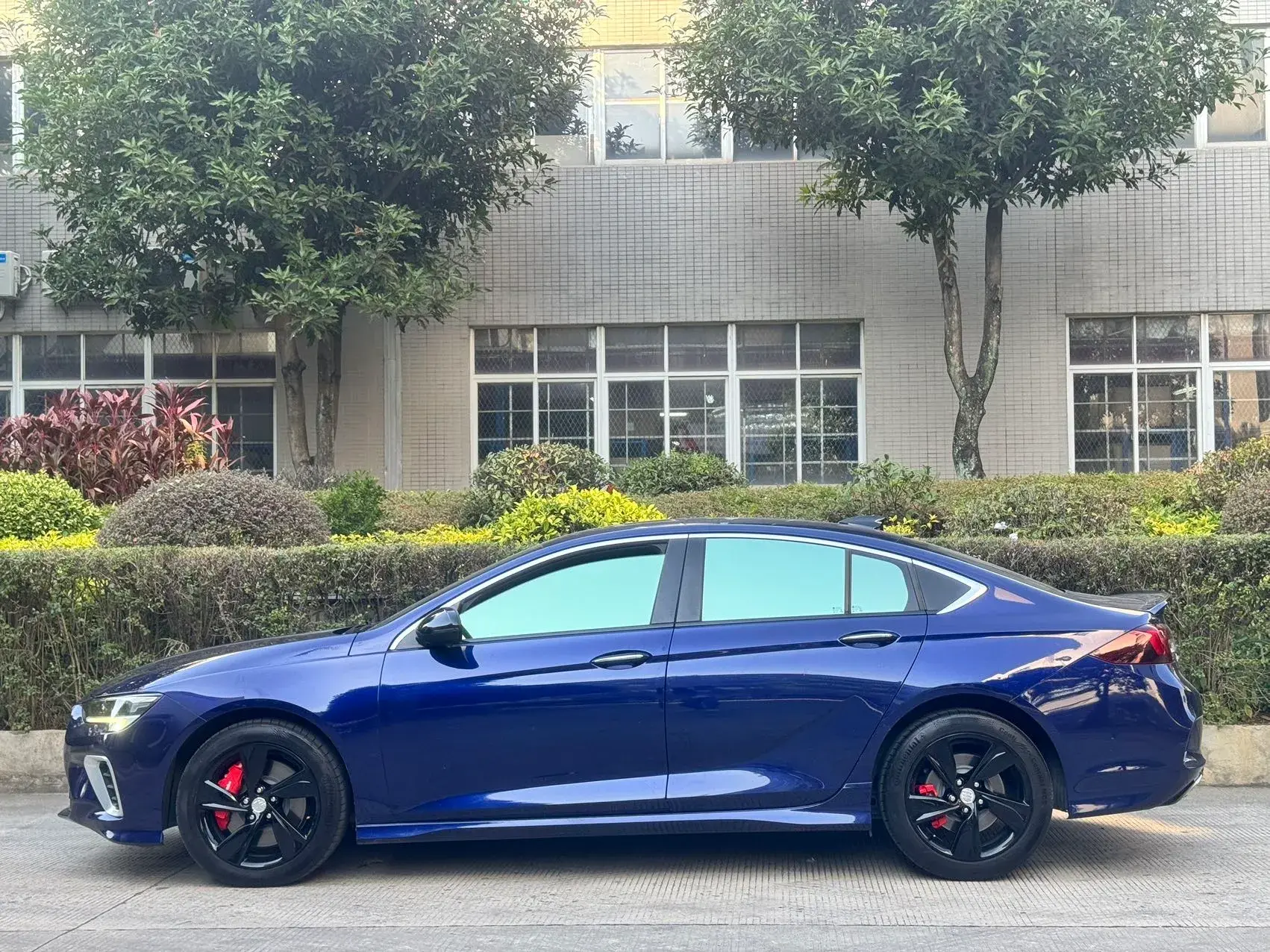 2021 BUICK REGAL thumbnail 3