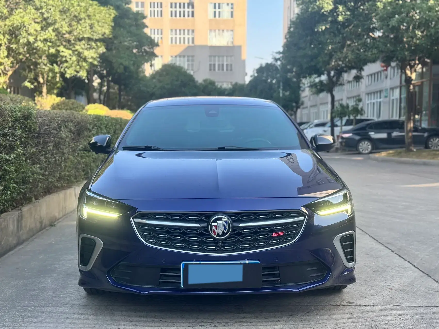 2021 BUICK REGAL thumbnail 2