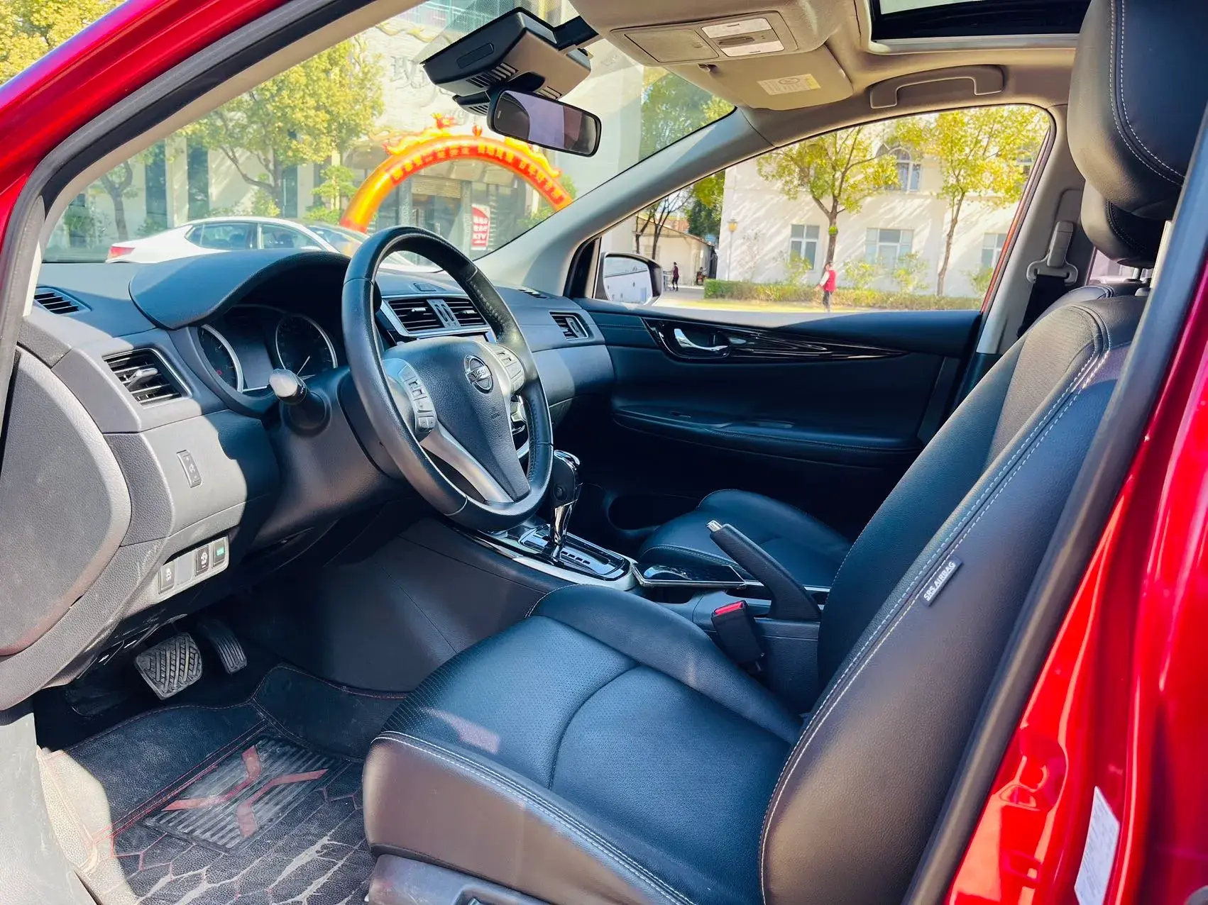 2021 NISSAN TIIDA thumbnail 4