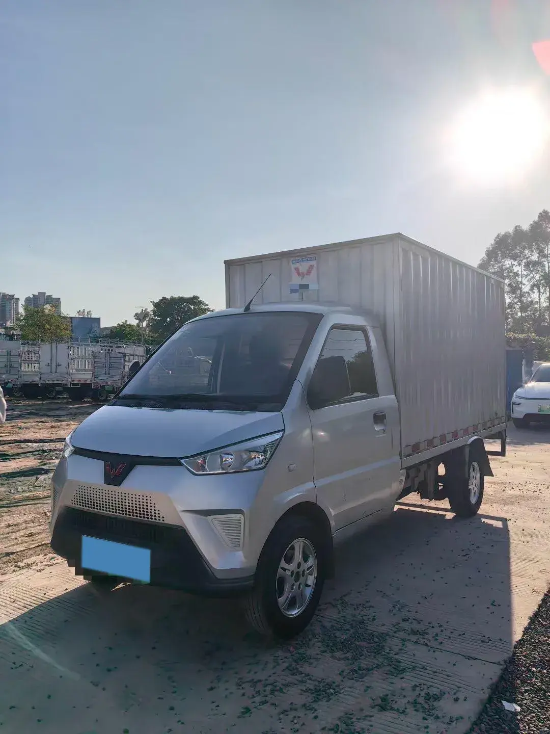 2021 WULING ELECTRIC view 1
