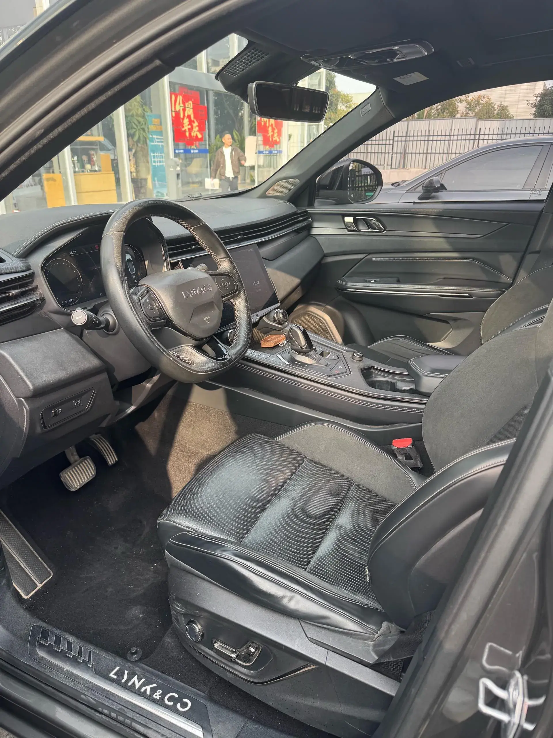 2021 LYNK&CO 01 thumbnail 2