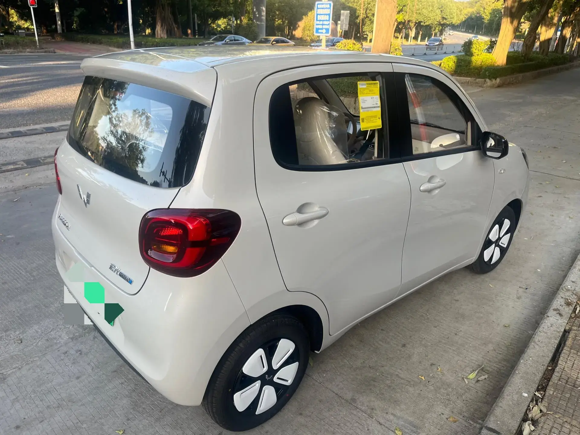 2025 WULING HONGGUANG thumbnail 3