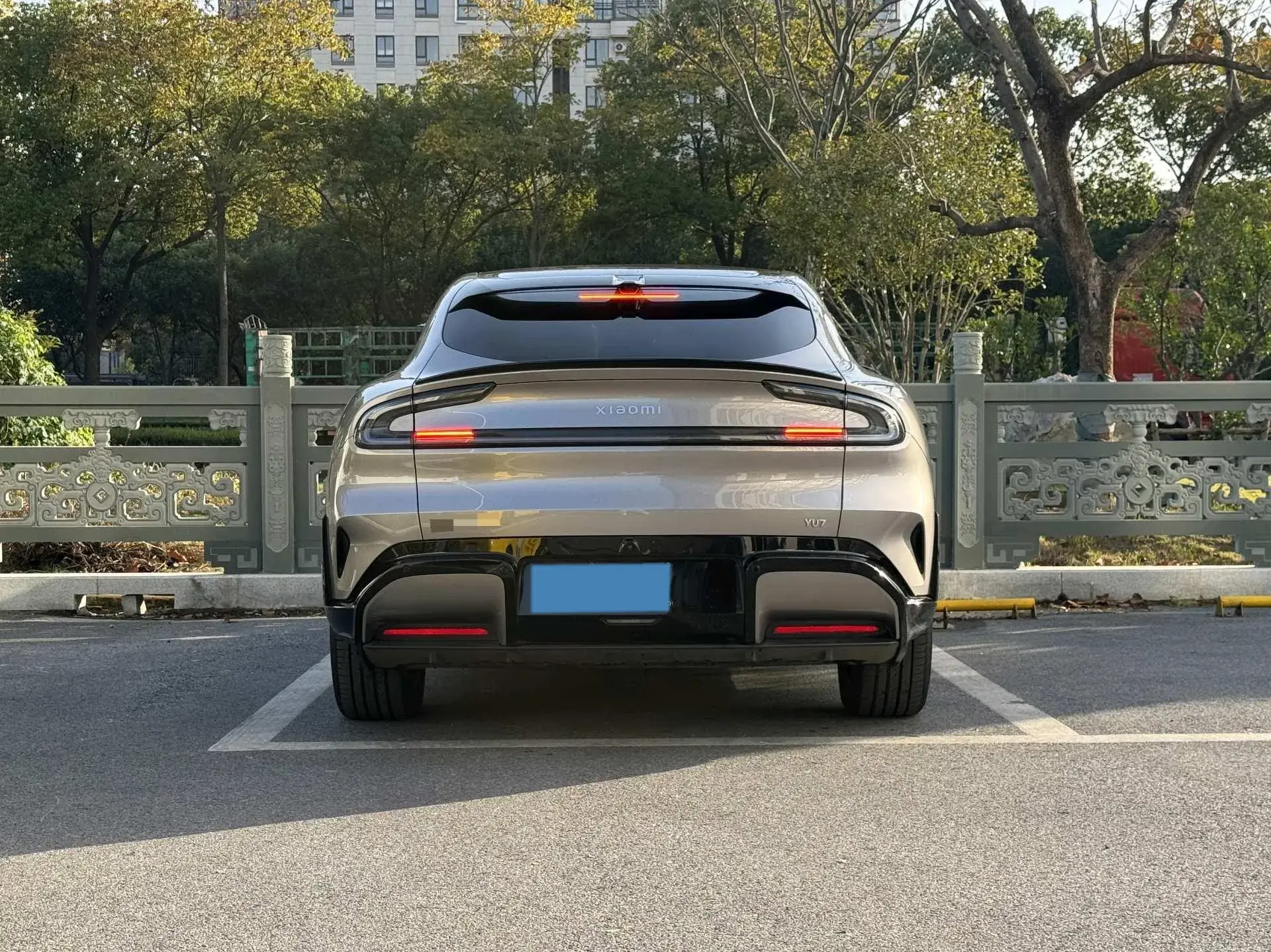 2025 MI YU7 thumbnail 3