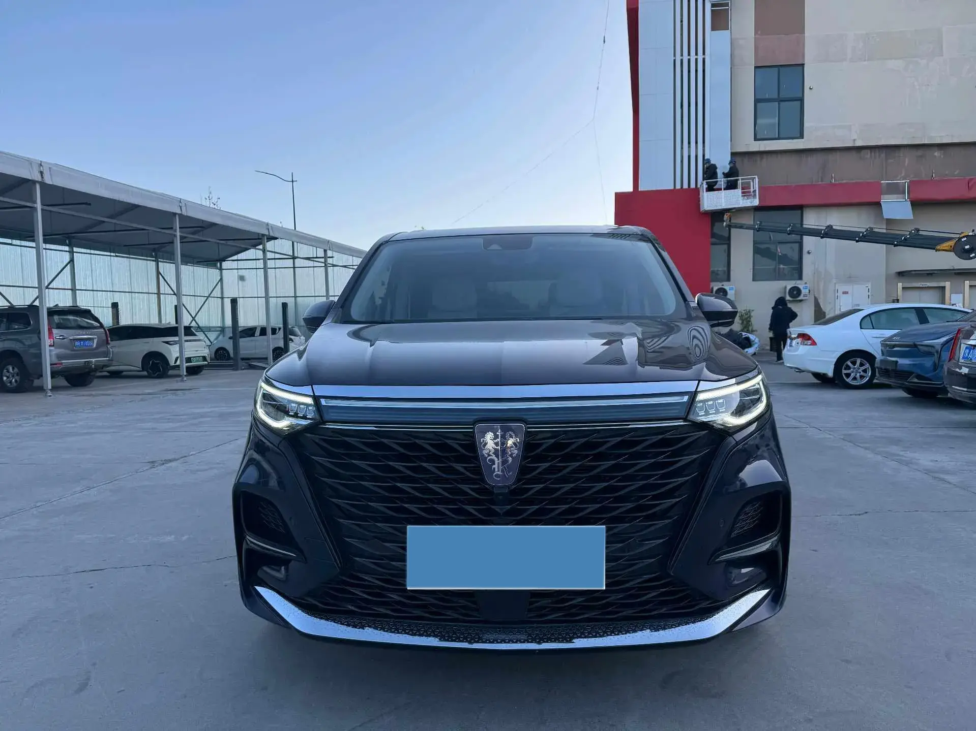 2022 ROEWE IMAX8 thumbnail 2