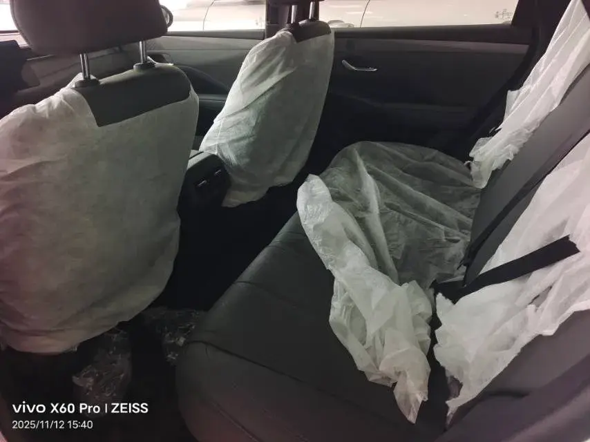 2025 BYD SEAL05 thumbnail 3