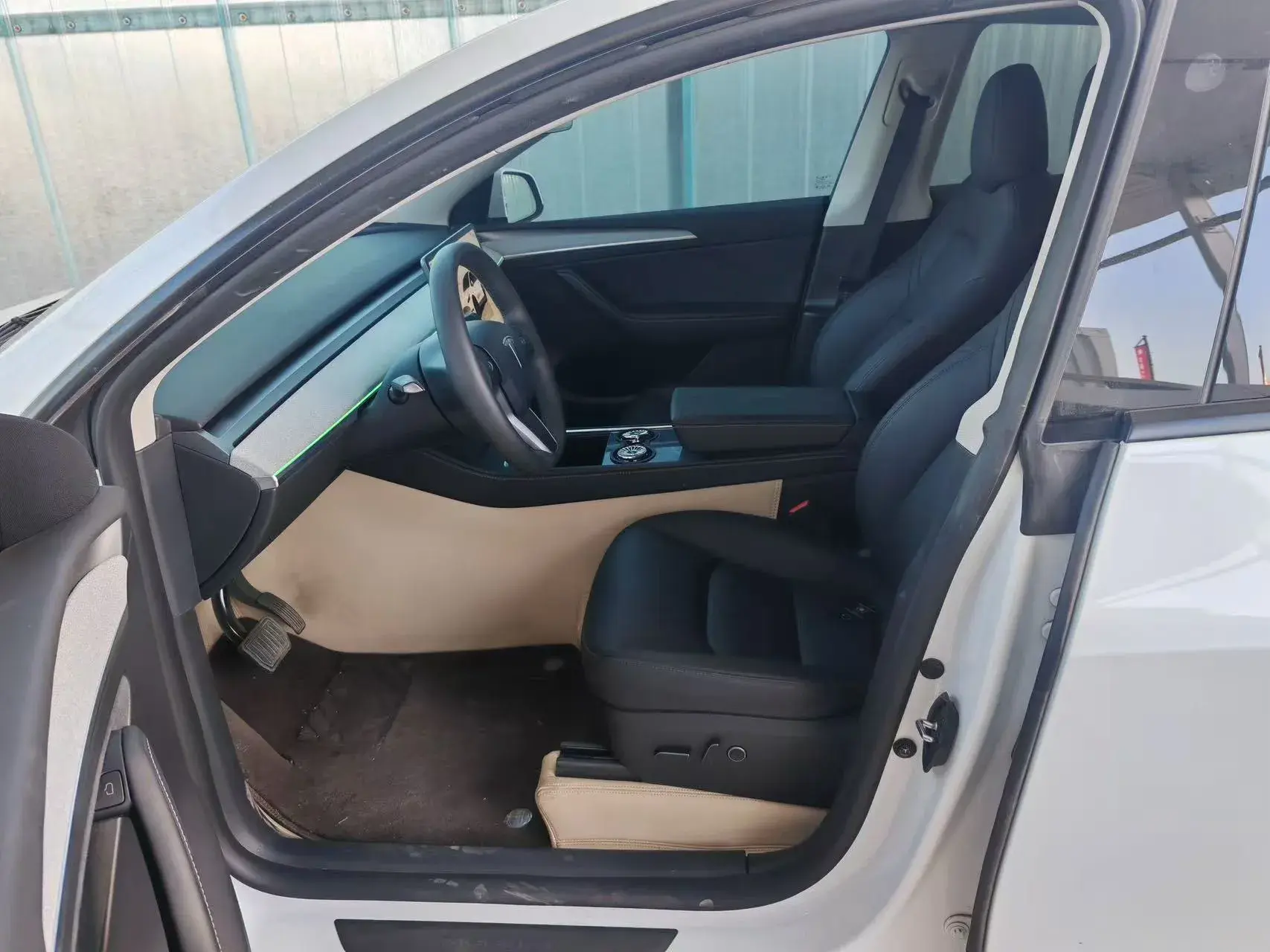 2024 TESLA MODEL thumbnail 4