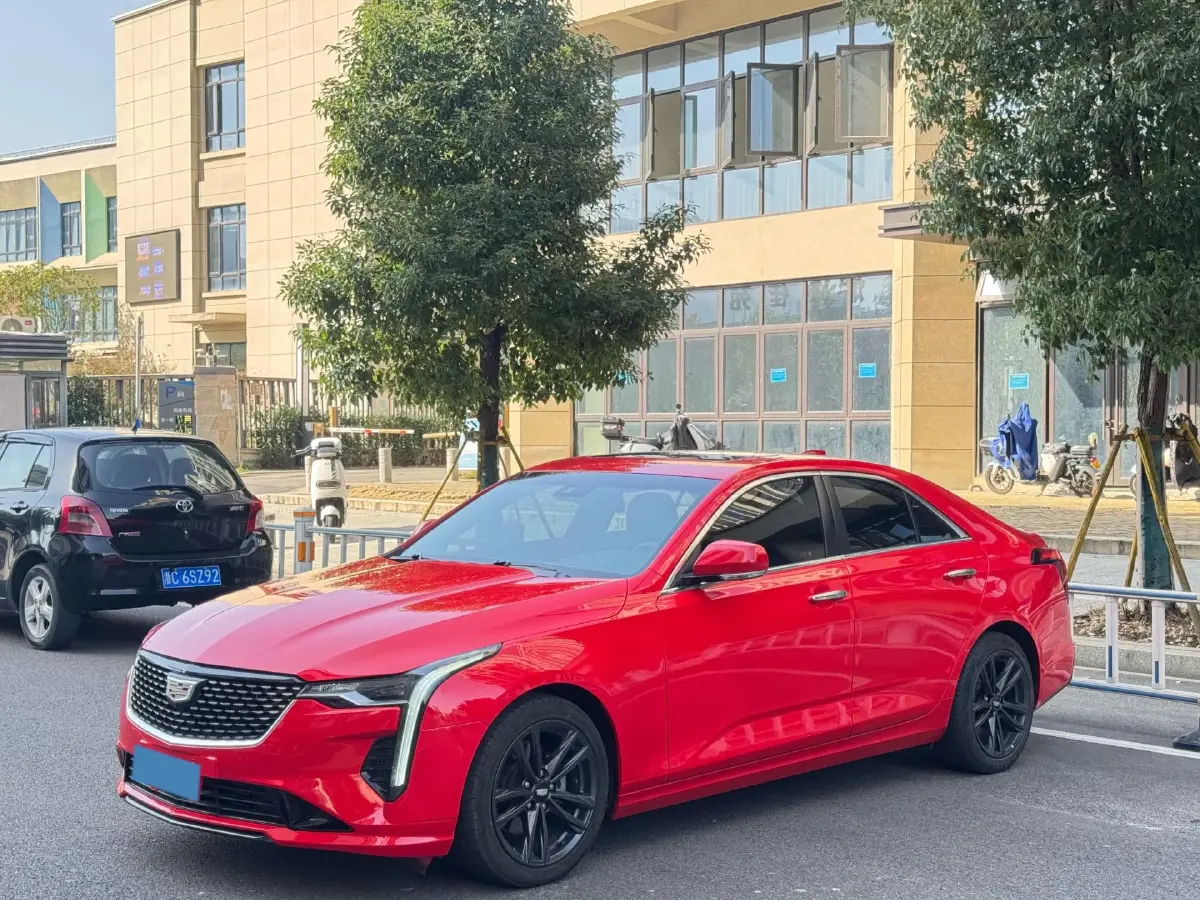 2022 Cadillac CT4 2.0T 237HP L4 8AT