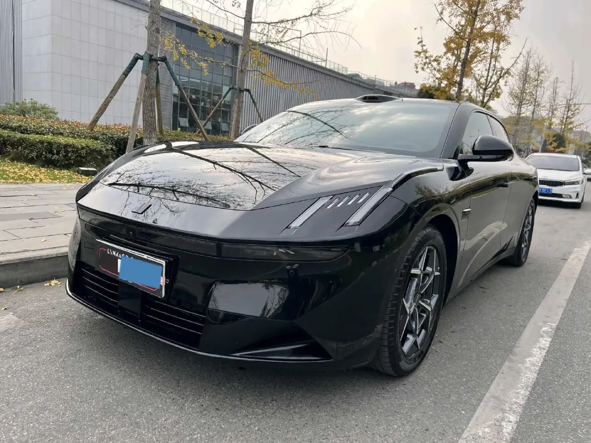 2025 LYNK&CO 10 EM-P 1.5T 163HP L4 3DHT PHEV