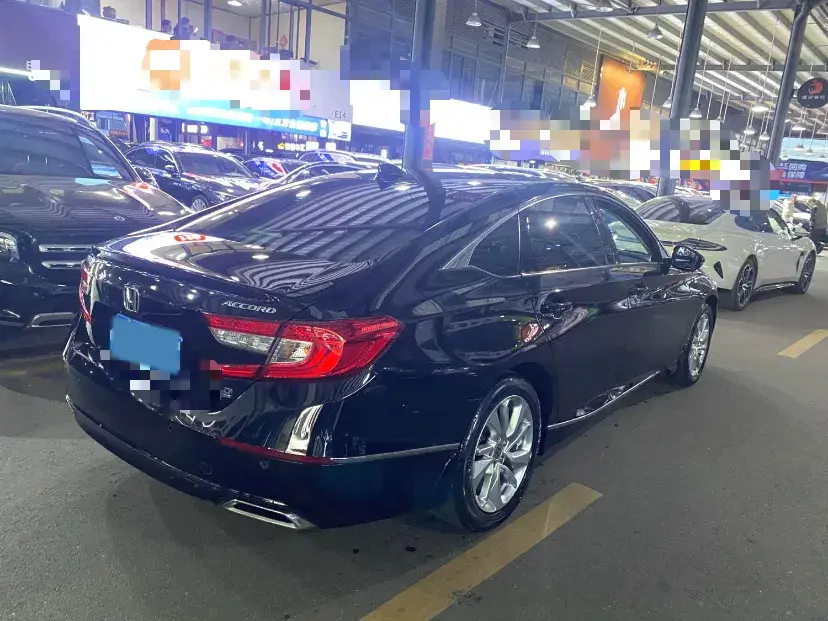 2018 HONDA ACCORD thumbnail 4