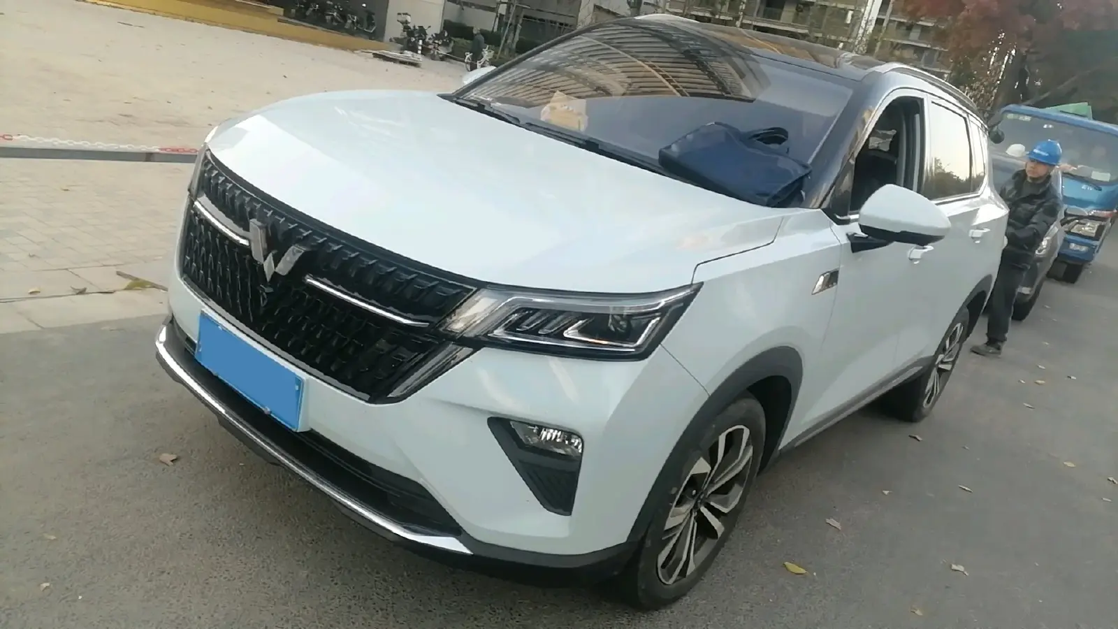 2022 WuLing XingChen 2.0L 136HP L4 1DHT Hybrid 1.8KWH