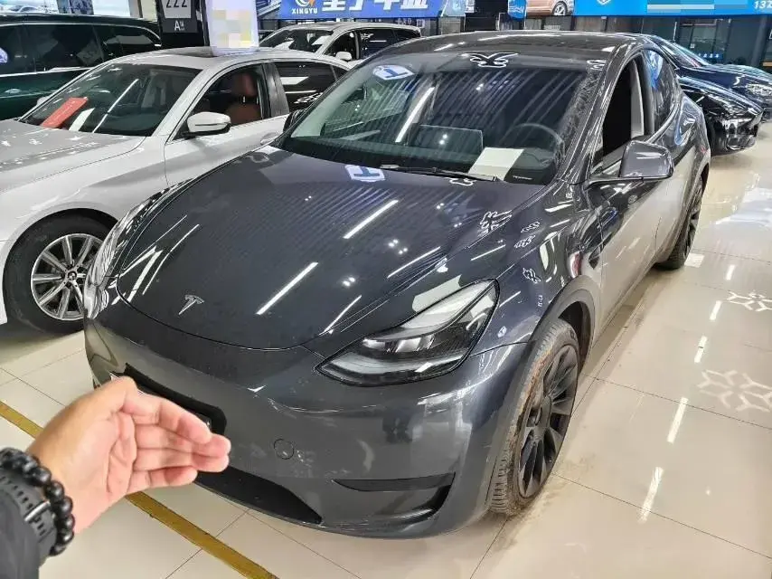 2024 TESLA MODEL view 1