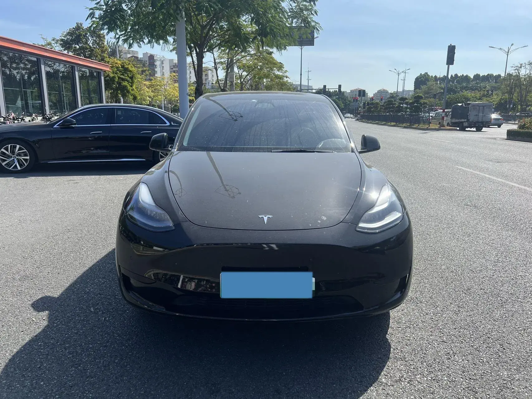 2023 TESLA MODEL thumbnail 2