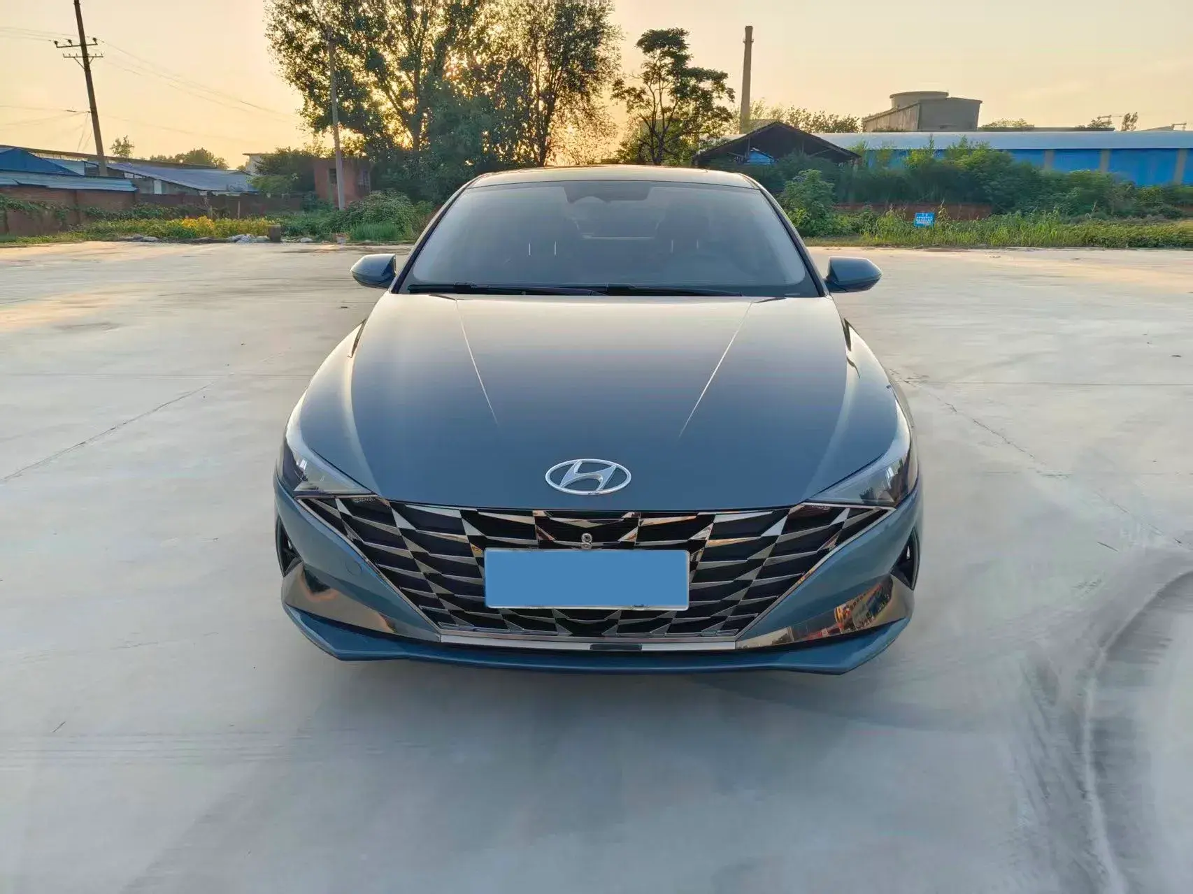 2023 HYUNDAI ELANTRA thumbnail 3