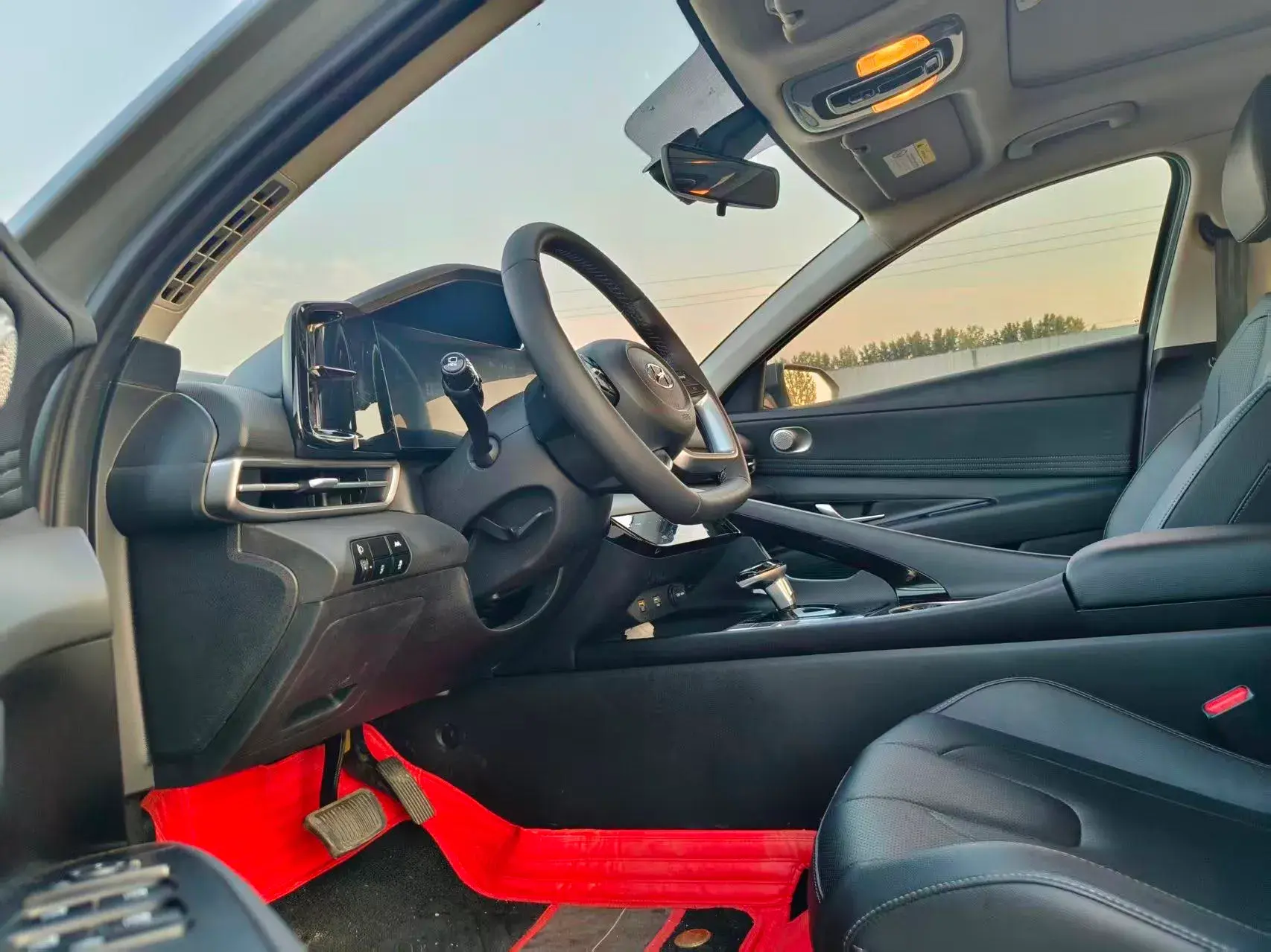 2023 HYUNDAI ELANTRA thumbnail 4