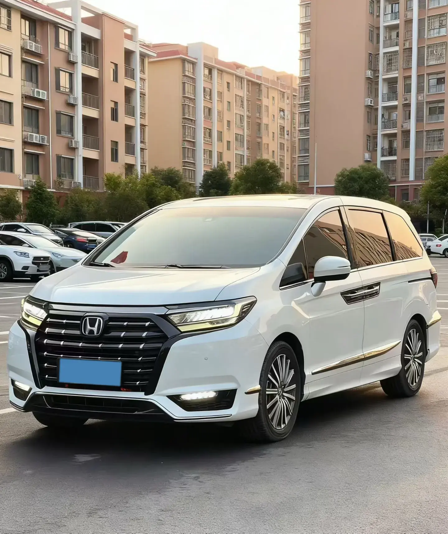 2022 HONDA ELYSIOIN view 1