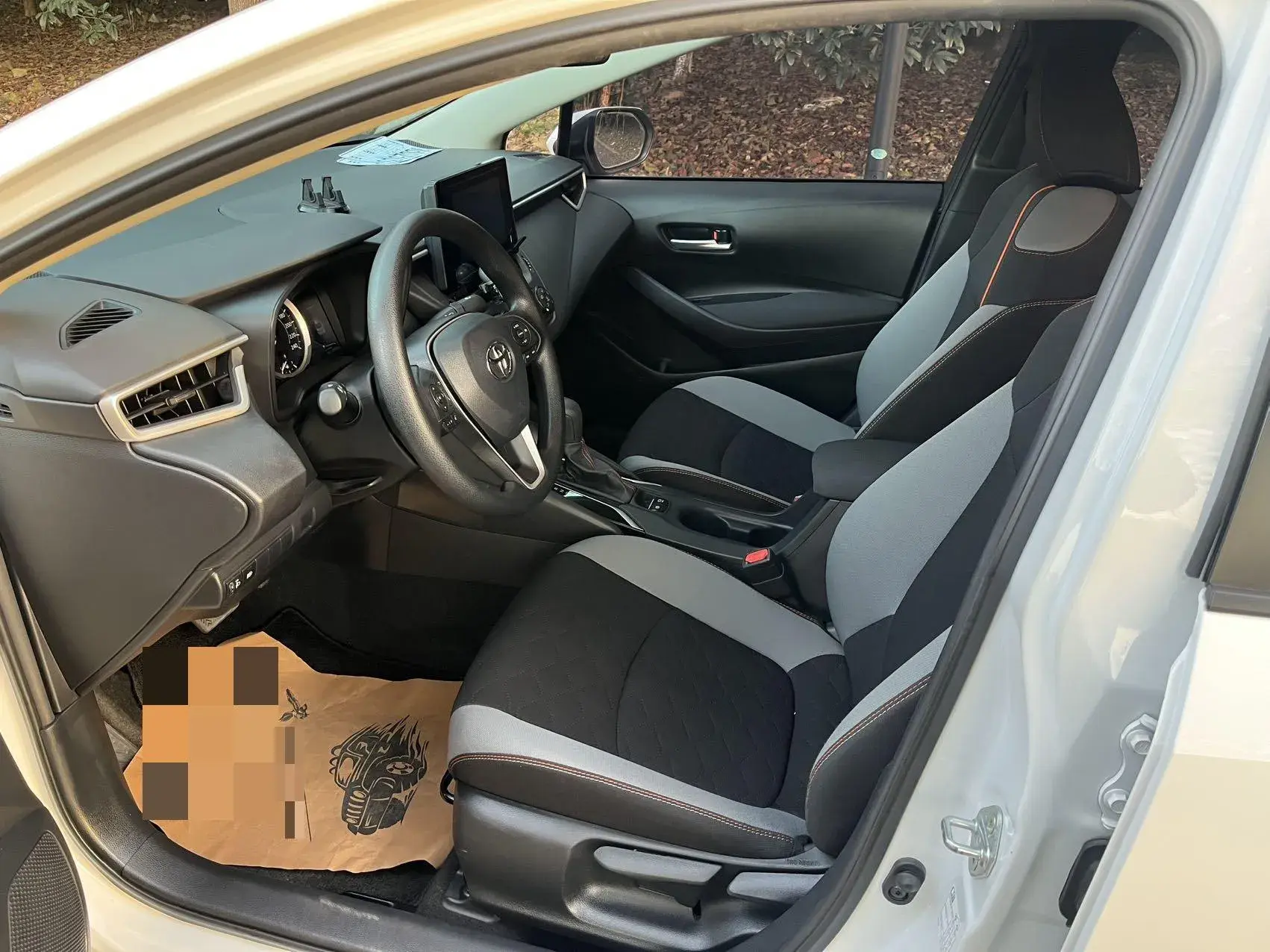 2021 TOYOTA COROLLA thumbnail 4