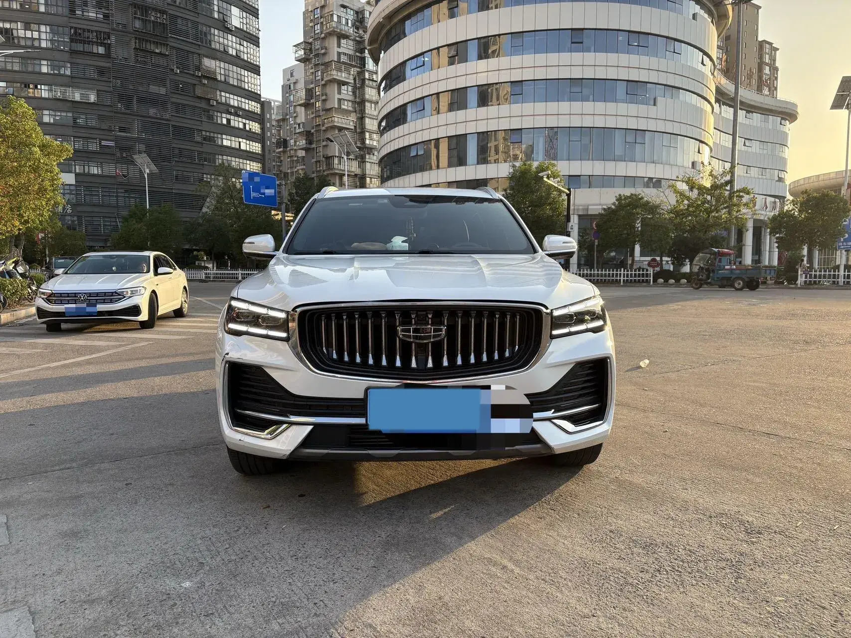 2021 GEELY MONJARO thumbnail 2