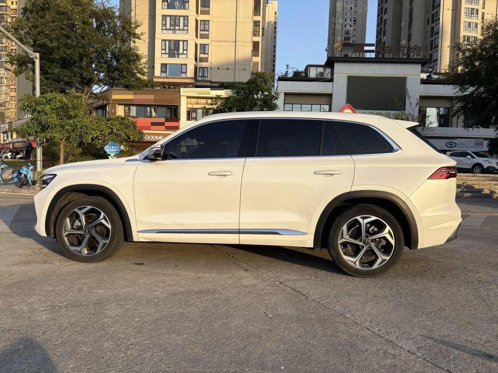 2021 GEELY MONJARO thumbnail 3