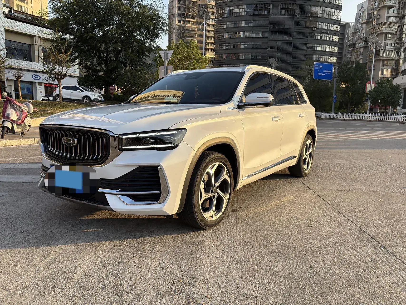 2021 GEELY MONJARO view 1