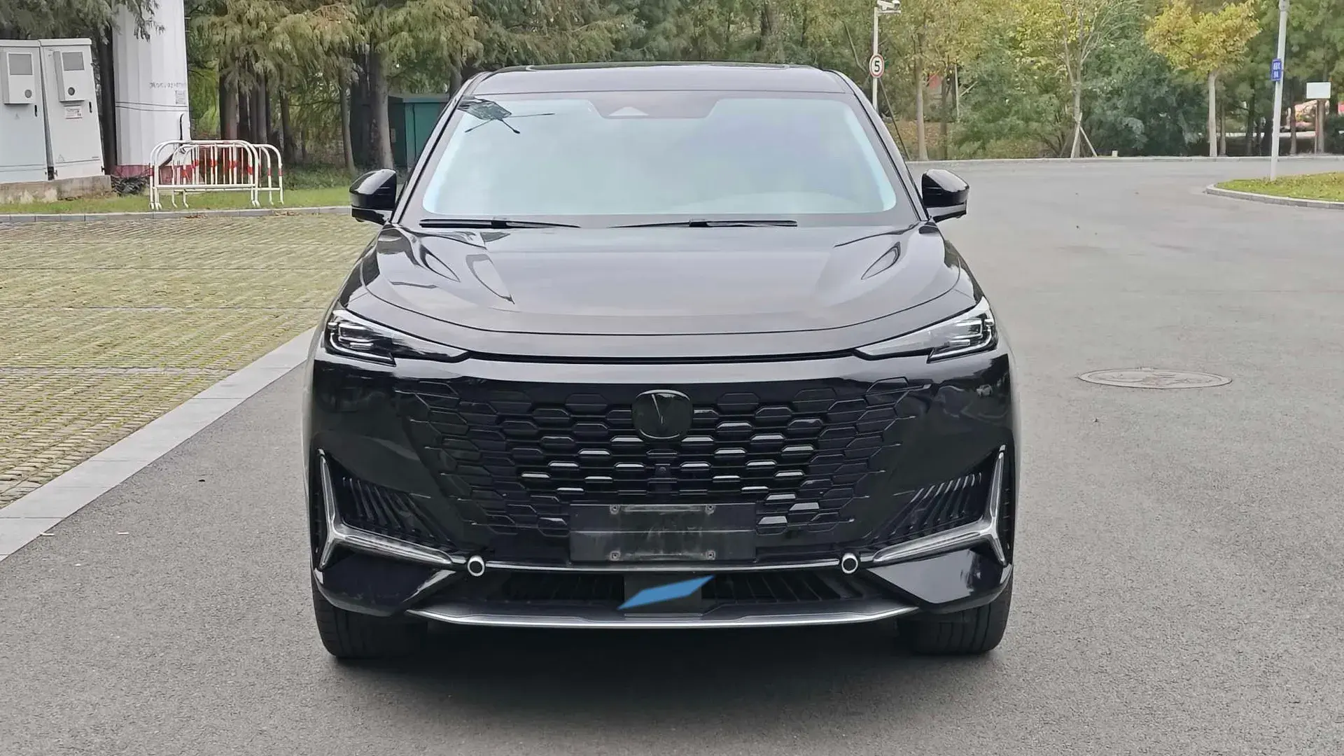 2021 CHANGAN UNI-K thumbnail 3