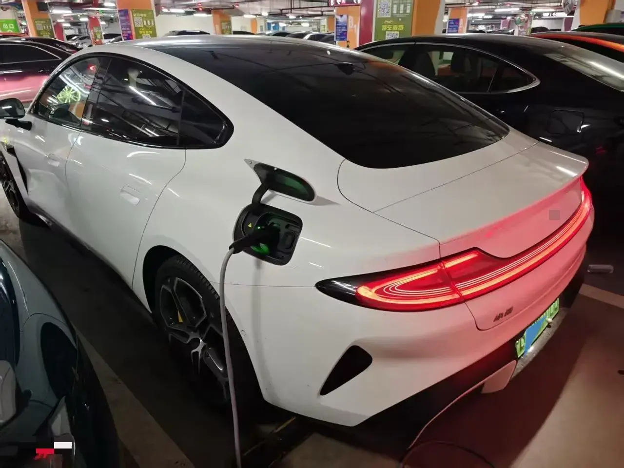 2024 MI SU7 thumbnail 4