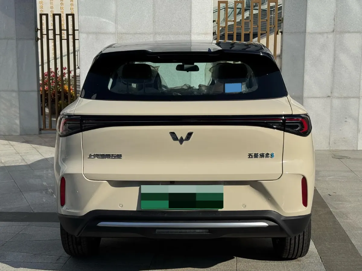 2025 WuLing BinGuo S BEV,autocango,china used car exporter,china ev exporter,chinese used car exporter,chinese used ev exporter