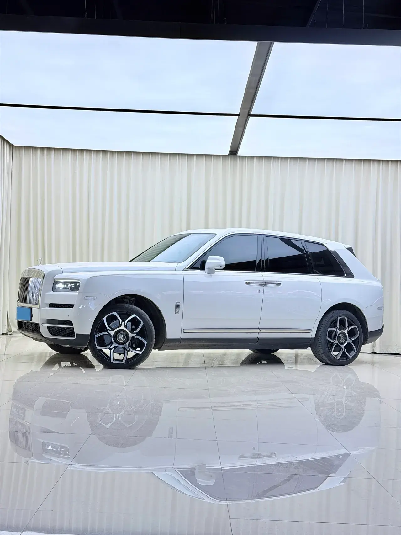 2018 ROLLS-ROYCE CULLINAN thumbnail 2