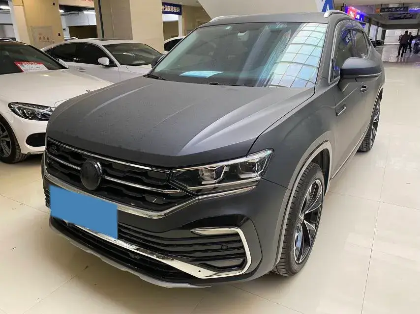 2020 VOLKSWAGEN TAYRON view 1