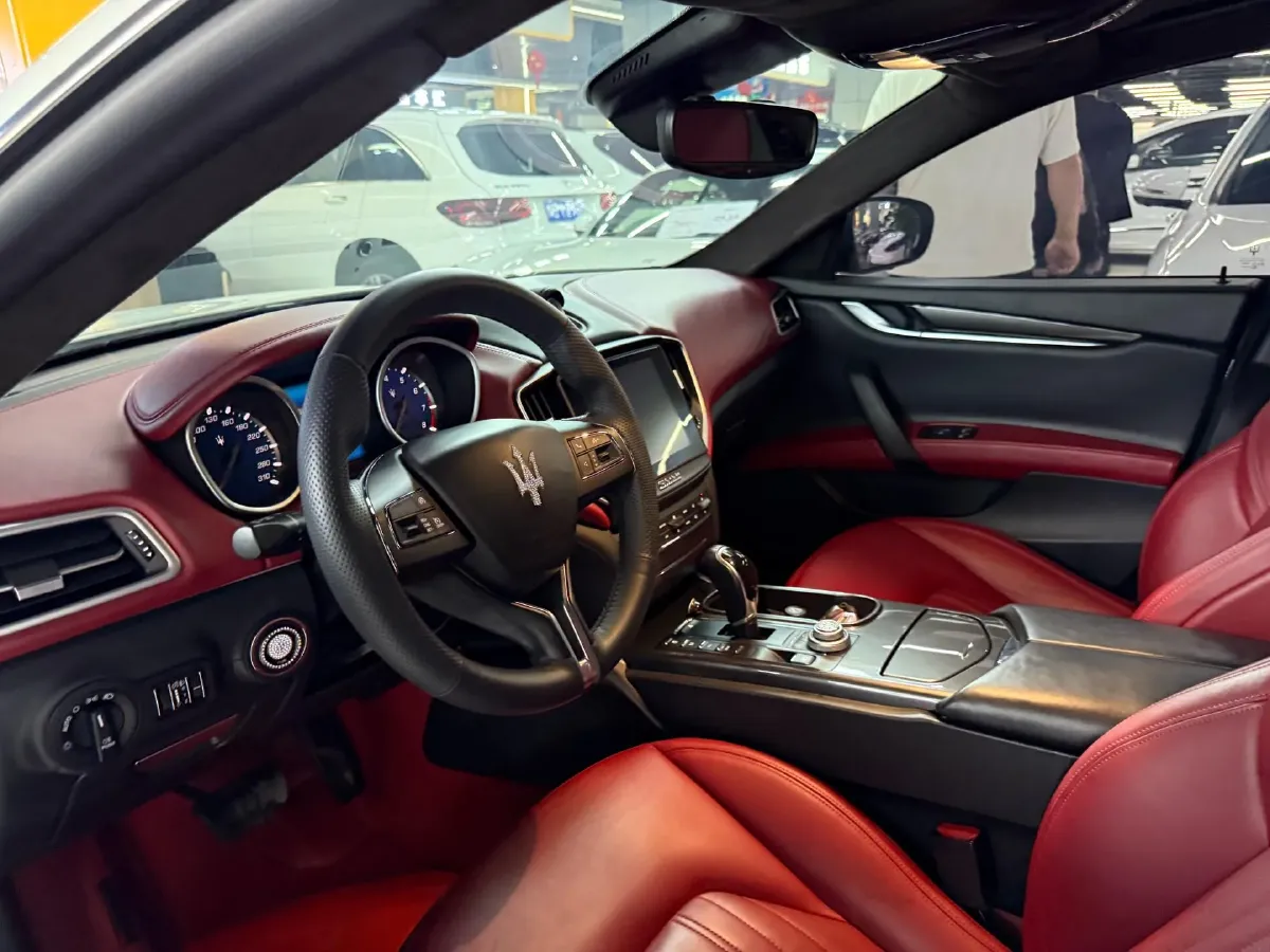 2017 Maserati Ghibli 3.0T 350HP V6 8AT,autocango,china used car exporter,china ev exporter,chinese used car exporter,chinese used ev exporter