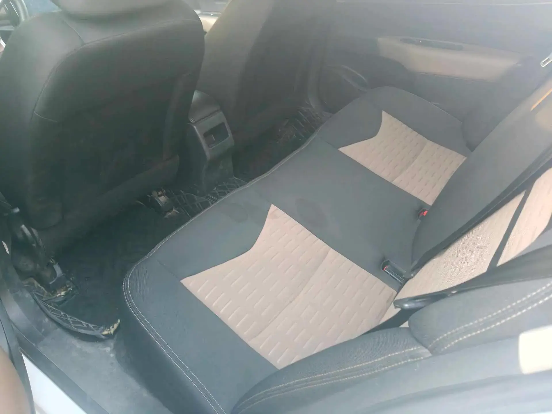 2018 CITROEN C4L thumbnail 3