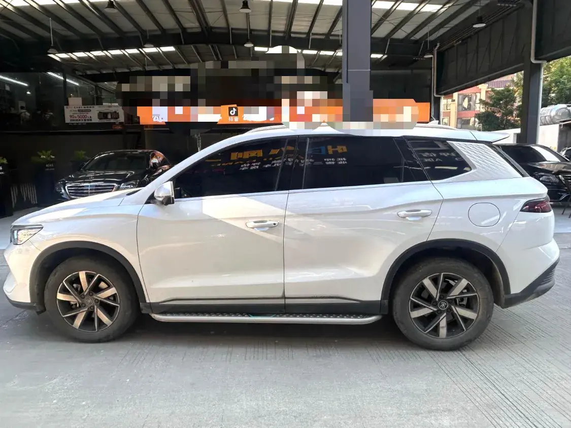 2024 BYD SONG thumbnail 4