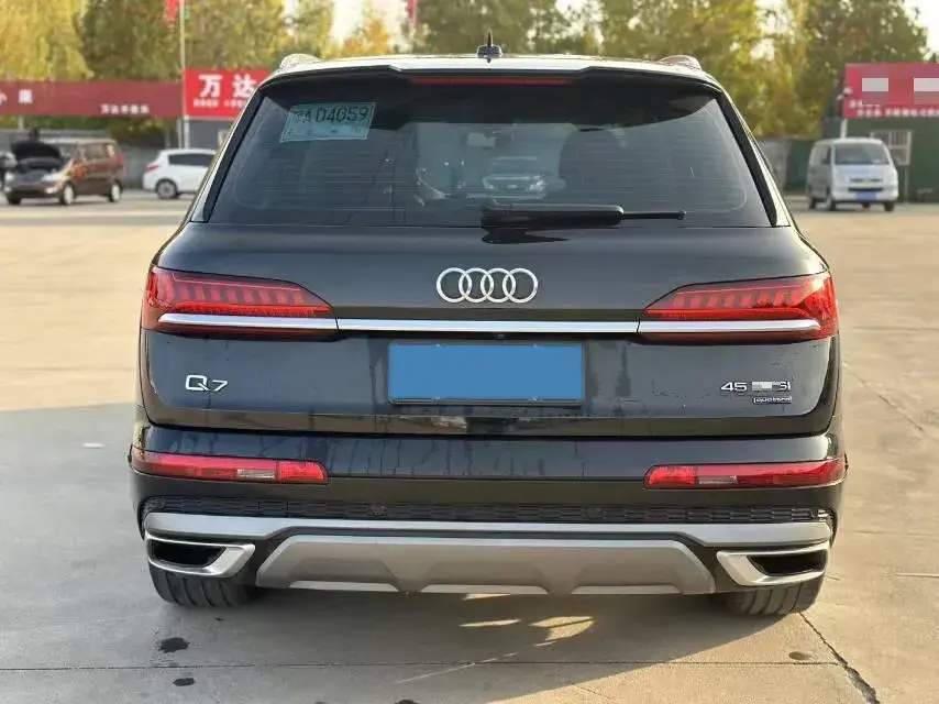 2024 AUDI Q7 thumbnail 4