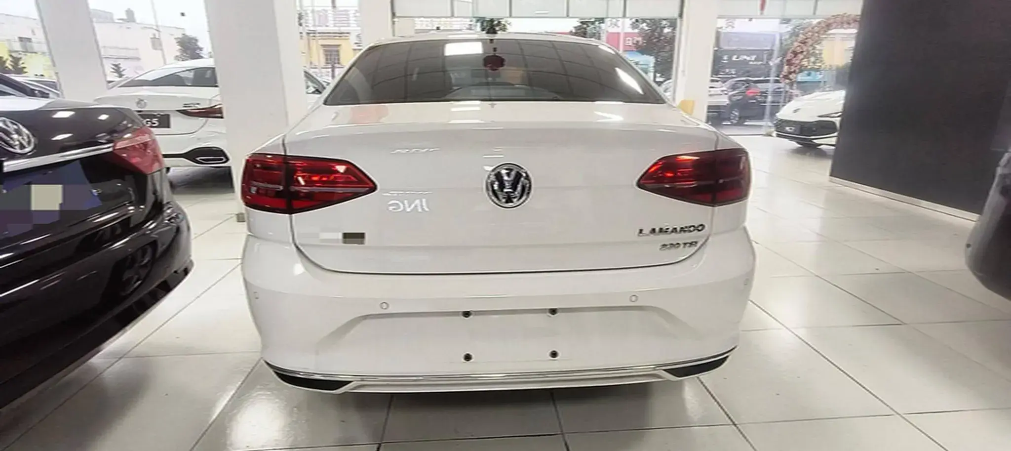 2021 VOLKSWAGEN LAMANDO thumbnail 3