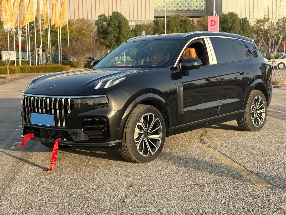 2024 LYNK&CO 09 2.0T 254HP L4 8AT